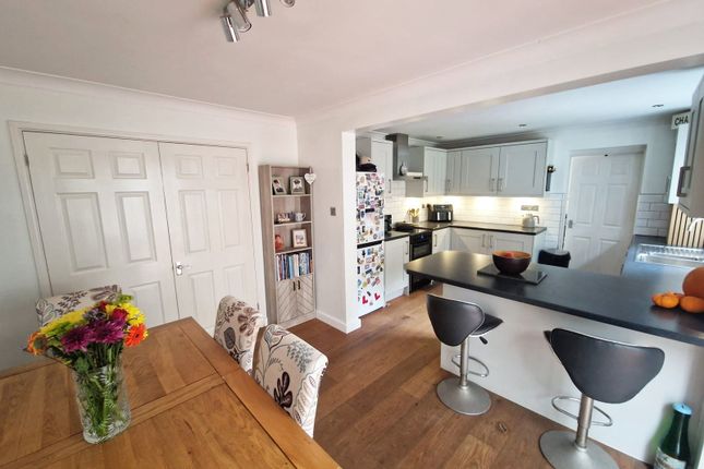 93, Ivydale, Exmouth photo 3