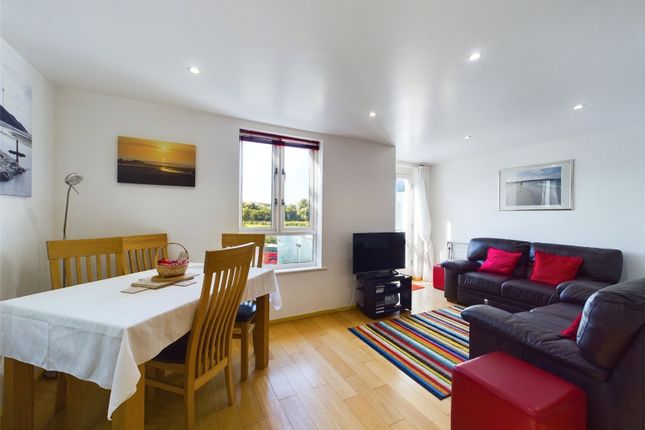 8 The Octagon,, Strand, Cornwall photo 4