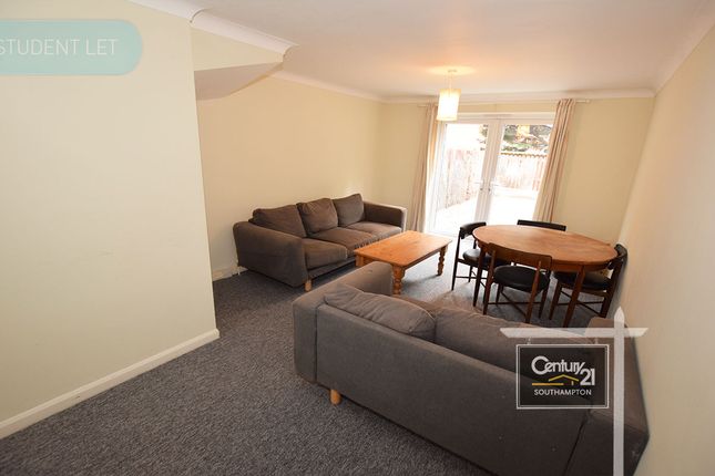 34, Berkeley Close, SOUTHAMPTON photo 3