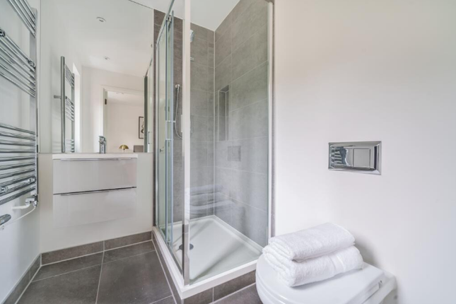 Flat 68, Chatham photo 5