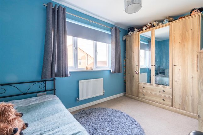 End terrace house for sale in Redshank Drive, Scunthorpe