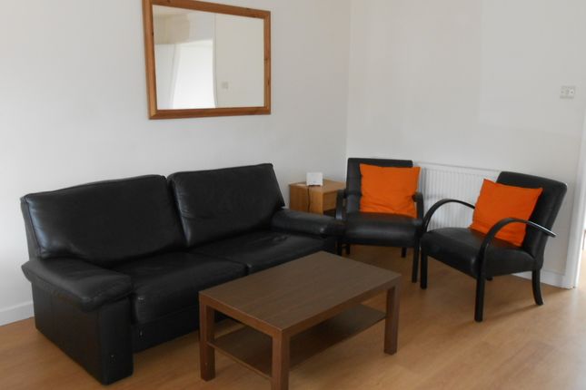23, The Retreat, Surbiton photo 5