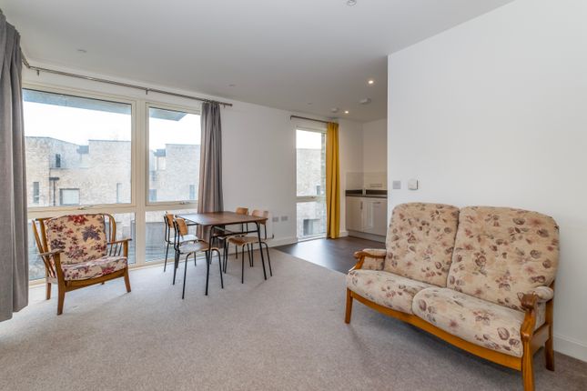 Flat 7, Japonica Apartments, 89, Hilltop Avenue, London photo 3