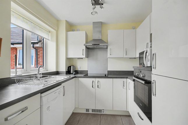 Apartment 38, Carpenter Court, Hickings Lane, Nottingham photo 4
