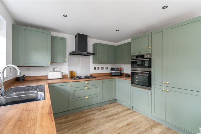 32, Chevin Meadow, Otley photo 4