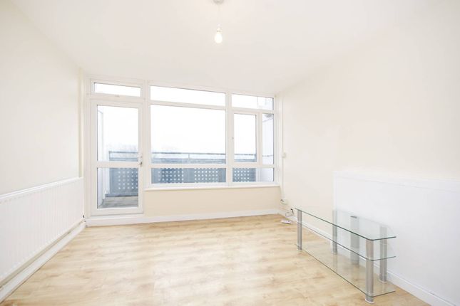 Thumbnail Flat to rent in Cassland Road, Hackney, London