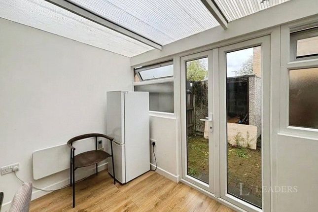 Shropshire Close, Mitcham photo 4