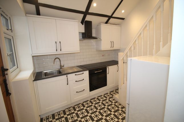 Cottage to rent in Wroths Path, Loughton