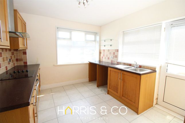 32, Quail Holme Road, Knott End-on-Sea photo 4