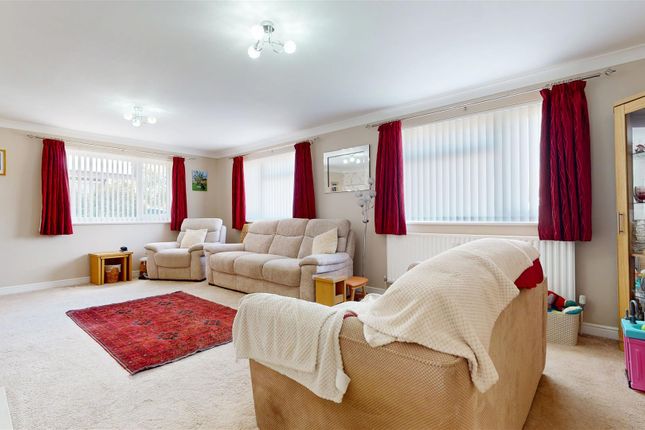 118, Whalley Drive, Milton Keynes photo 5