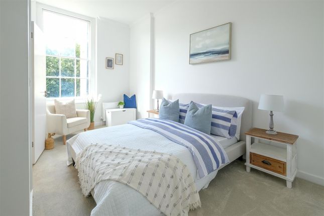 Flat for sale in Appley Rise, Ryde