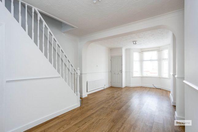 Terraced house to rent in Beaconsfield Road, Chatham