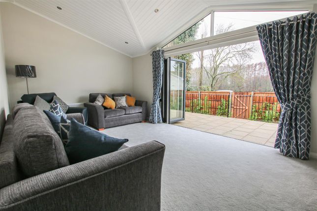 17A CENTRE ROAD, Willows Riverside Park, Windsor photo 4