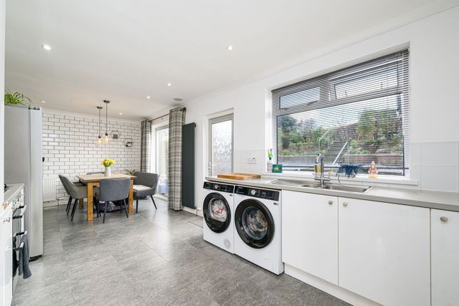 32 Adderley Terrace, Dundee photo 2
