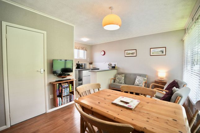 80 Kings Chalet Park, Cromer photo 4