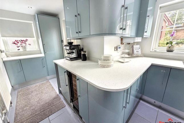 20, Cambrian Way, Swadlincote photo 4