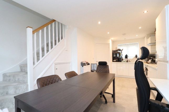 23, Deoni Drive, Milton Keynes photo 4