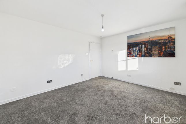 2/1 48 Eversley Street, Tollcross, City of Glasgow photo 3