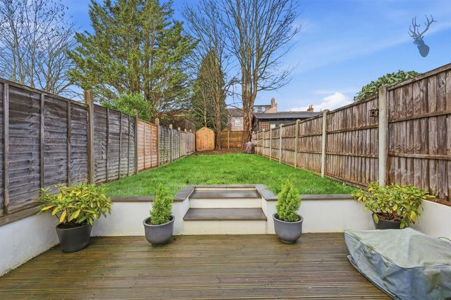 146 West Grove, Woodford Green photo 4
