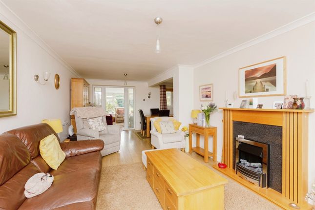 Detached house for sale in Shelley Close, Newport Pagnell