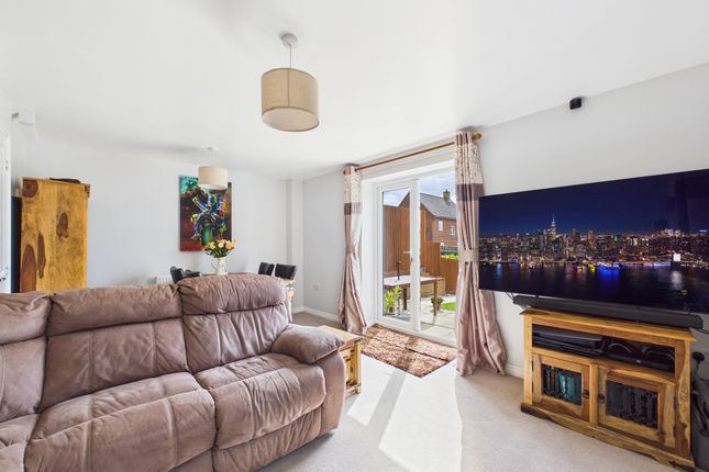 55 Kiln Avenue, Chinnor photo 2