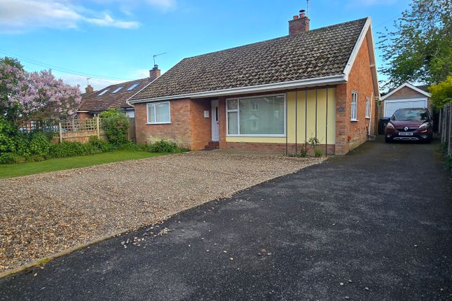 Bungalow to rent in Ellough Road, Beccles