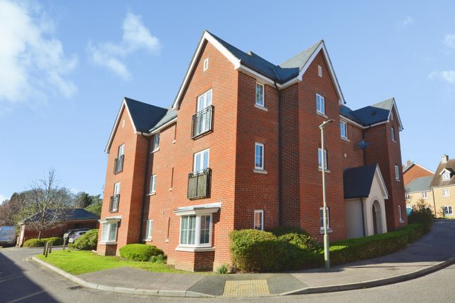 77, Sanville Gardens, Ware photo 4
