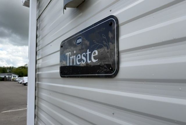 Chichester Lakeside Holiday Park, Chichester photo 4