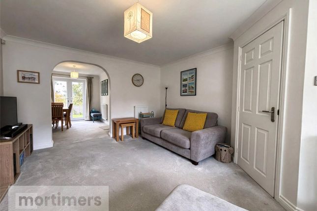 44, Spring Meadows, Accrington photo 4