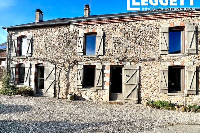 Thumbnail Villa for sale in Bussière-Dunoise, Creuse, Nouvelle-Aquitaine