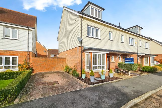 3-bed house on 8, Foxtails, Hampshire, £514,500