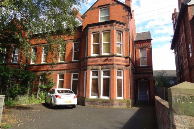 Flat to rent in Normanton Avenue, Aigburth, Liverpool