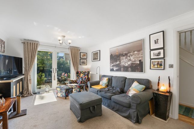 54, Sweet Bay Crescent, Ashford photo 4