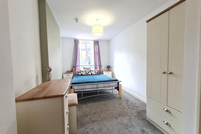 Thumbnail Shared accommodation to rent in Room 4, 68 Garden Walk, Cambridge