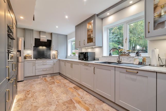 11, Canon Lane, Caerwent, Caldicot photo 2