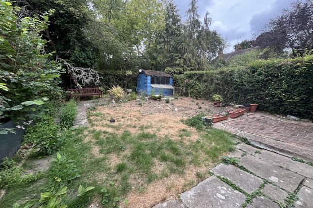 164, Hampstead Way, London photo 5