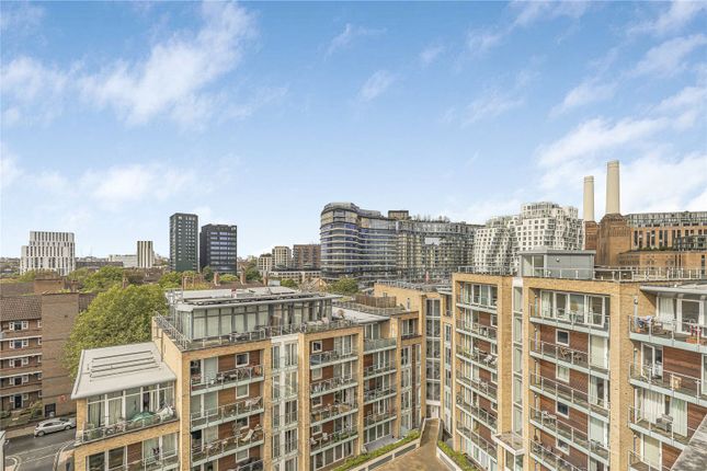 96, Viridian Apartments, Nine Elms photo 4