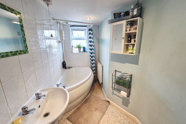 Ground Floor Flat, 63, Summerland Avenue, Minehead photo 5