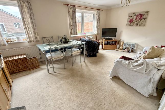 Crossways, Farm Road, Ferndown photo 3