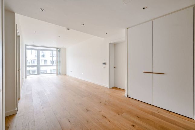 Flat for sale in Prospect Way, Wandsworth SW11