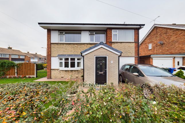 Thumbnail Detached house for sale in Balmoral Road, Dunscroft, Doncaster, South Yorkshire