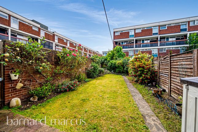 Thumbnail Maisonette for sale in Friary Road, London