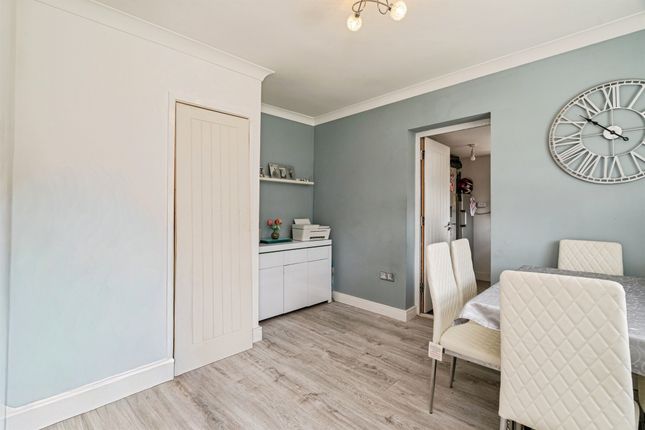 6, Clover Way, Great Yarmouth photo 4