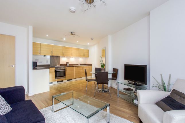 Flat 130, Nankeville Court, Woking photo 5