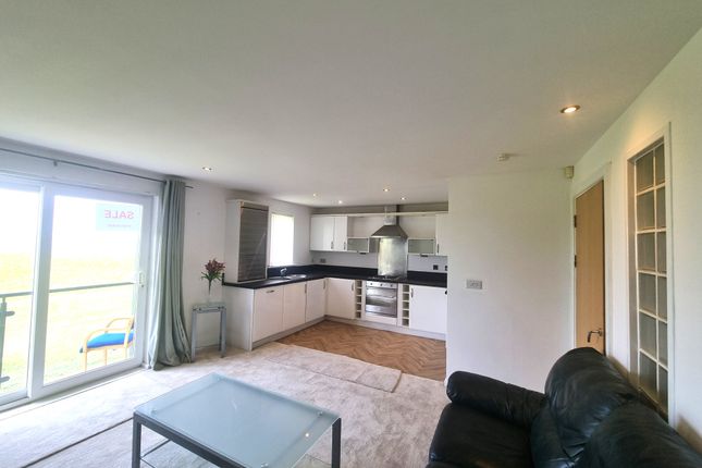 Flat 2, Cwrt Pandora, Pentre Doc Y Gogledd, Llanelli photo 4