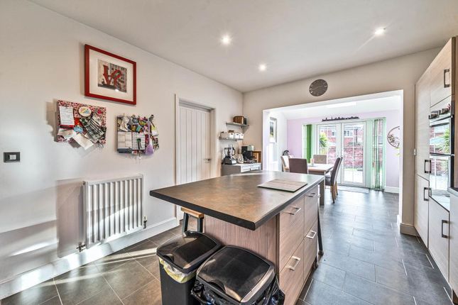 11 HOLLY LANE, Drayton, Abingdon photo 3
