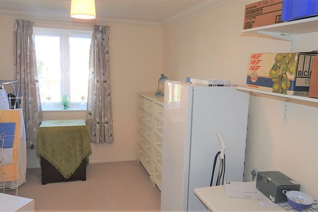 Flat for sale in Lord Rosebery Lodge, Elm Grove, Epsom