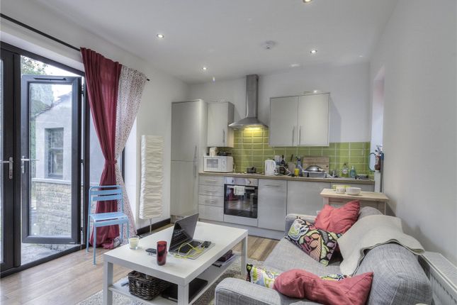 3 bed property for rent in 66 Newsome Road, Huddersfield HD4