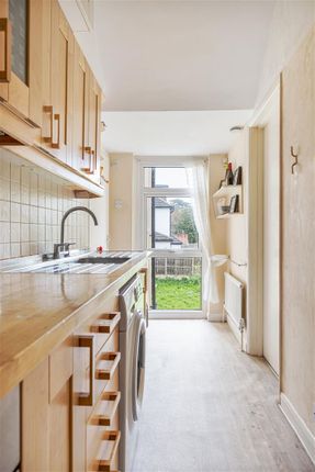 Flat for sale in High Road, Buckhurst Hill