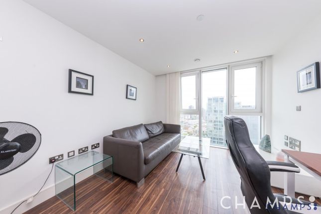 Thumbnail Flat for sale in Alie Street, London